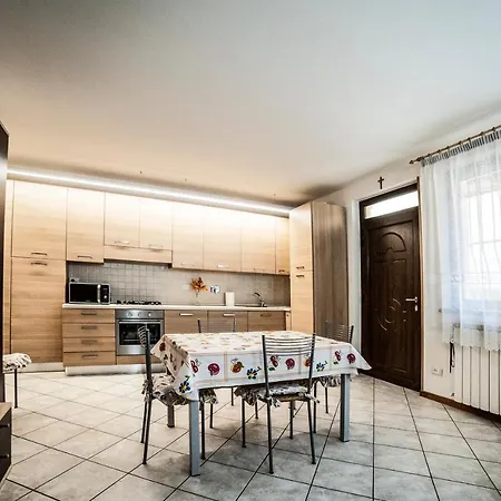 Adriana's House Отель Биббьена